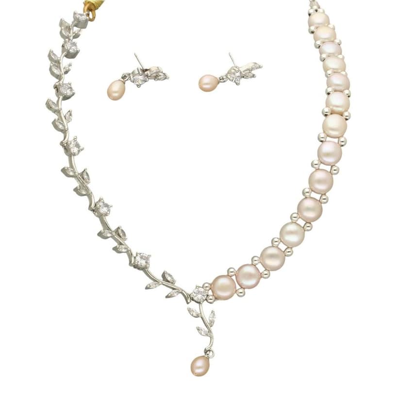 The Classic Princess Pearl Necklace Set view 3