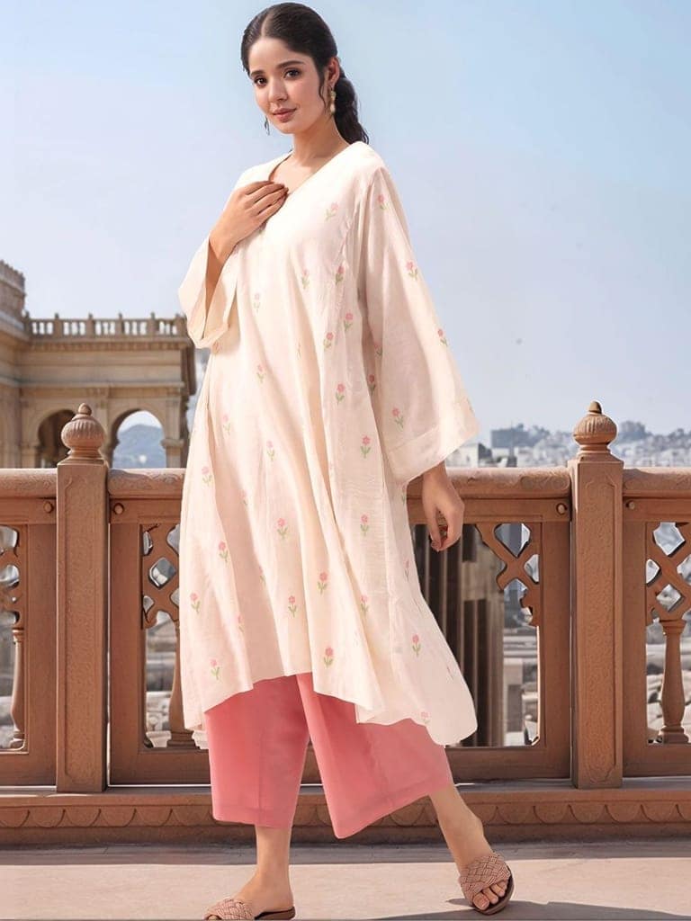 Floral Printed V-Neck Three-Quarter Sleeves A-Line Kurta With Palazzos view 4