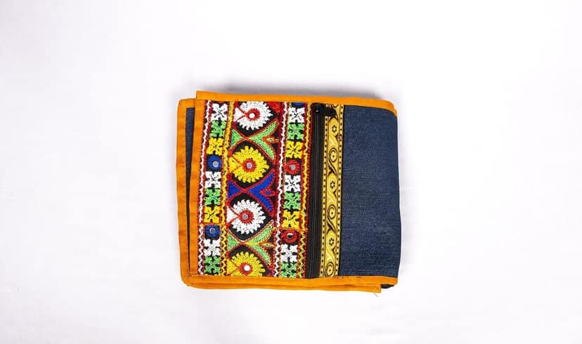 Sling bag view 3