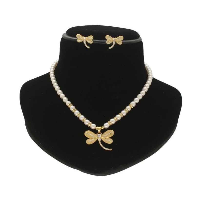 Gleaming Tiara Pearl Necklace Set view 2