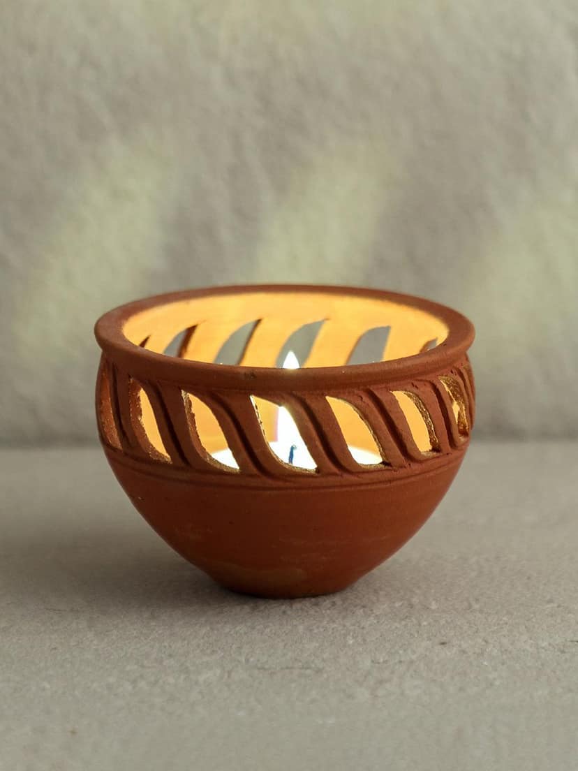 Matka Terracotta Diya (Pack of 1, Any Design, Natural, 3 inches x 2 inches) view 9