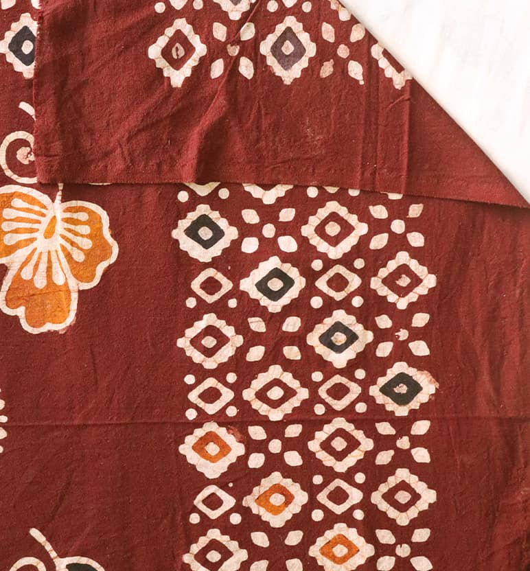 Handcrafted Batik Print Cotton Single Bed Sheet with Two Pillow Covers view 6
