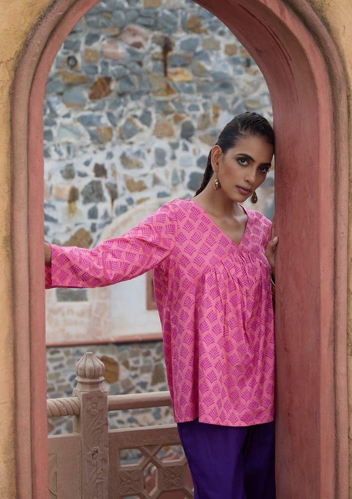 HOC Crafts Glazed Cotton Hand Block Printed Women's Short Kurta - Pink view 6