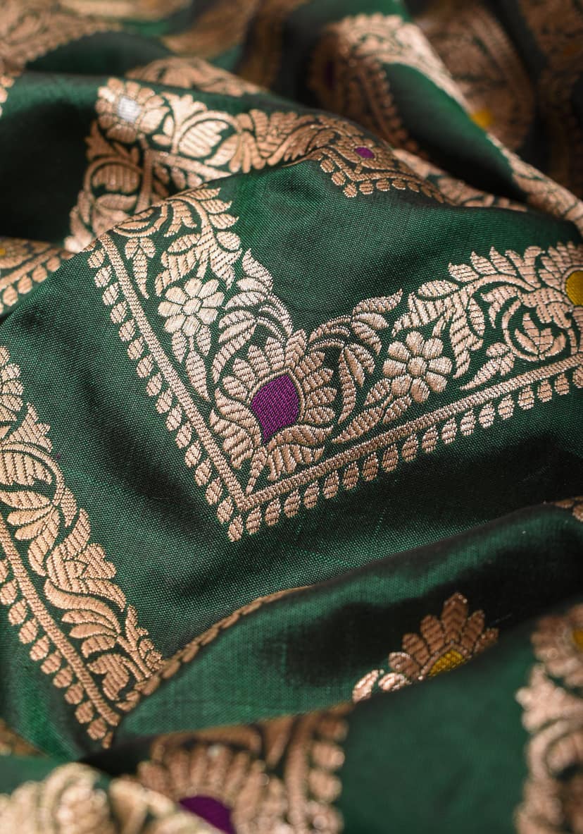 Exquisite Green Banarasi Silk Saree with Meenakari Chevron Pattern | SILK MARK CERTIFIED view 4