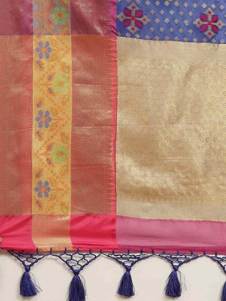 Women's Ikkat Designer Silk Saree With Unstiched Blouse Piece view 7