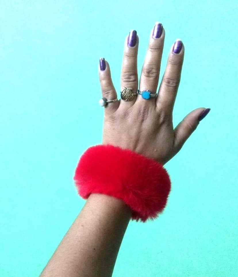 Nawani 2 in 1 Hair Rubber Band Hair and Hand for Girls. view 4