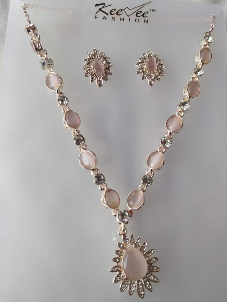Reeve Fashion Rhinestone and Pink Stone Necklace and Earring Set