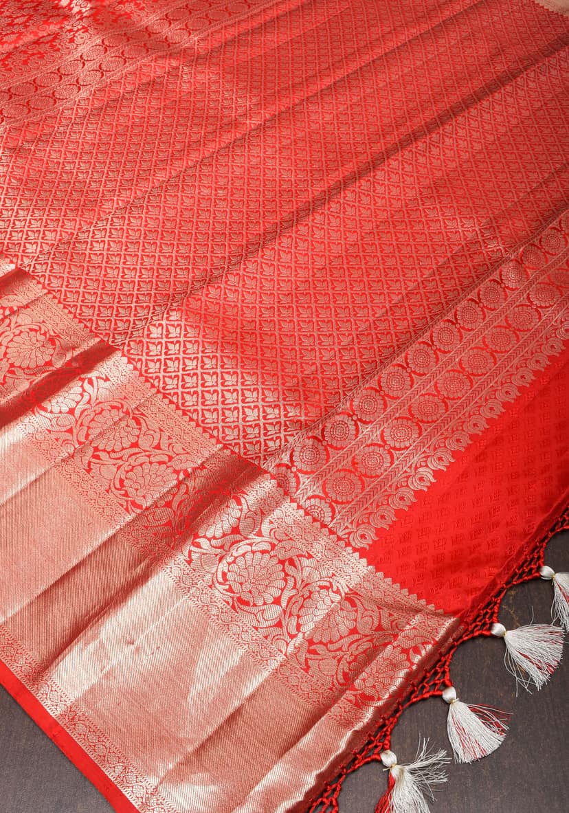 Red and White Gold Exquisite Kanjivaram Pure Silk saree with Ornate Jaal Brocade | SILK MARK CERTIFIED view 5