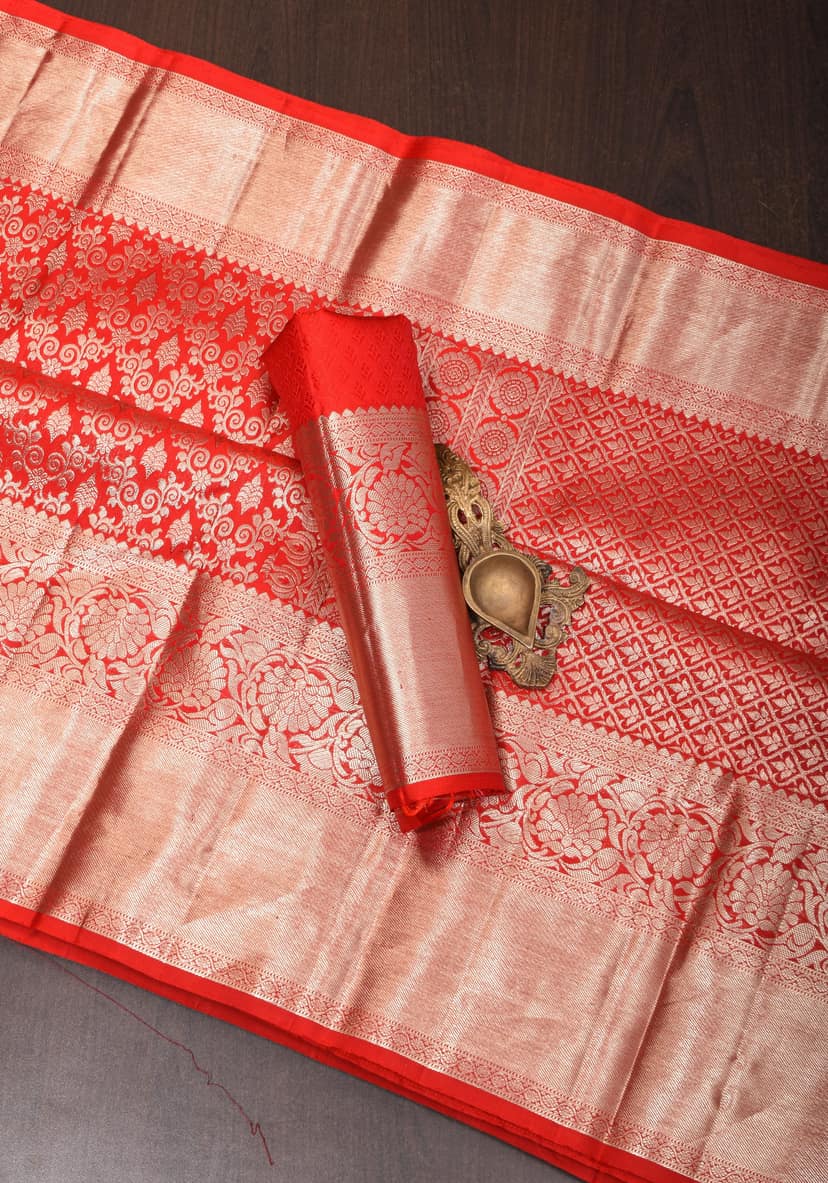 Red and White Gold Exquisite Kanjivaram Pure Silk saree with Ornate Jaal Brocade | SILK MARK CERTIFIED view 7