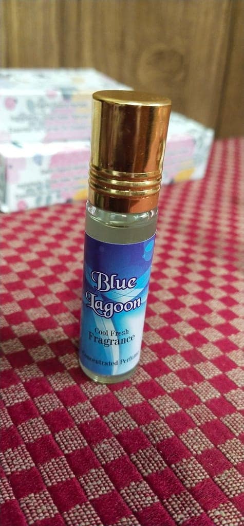 OotyMade Blue Lagoon Attar Roll-On 8ml view 3