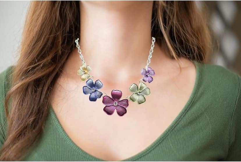 Fashionable Multicolor Flower Crystal American Diamonds Pendant Necklace for Women view 5