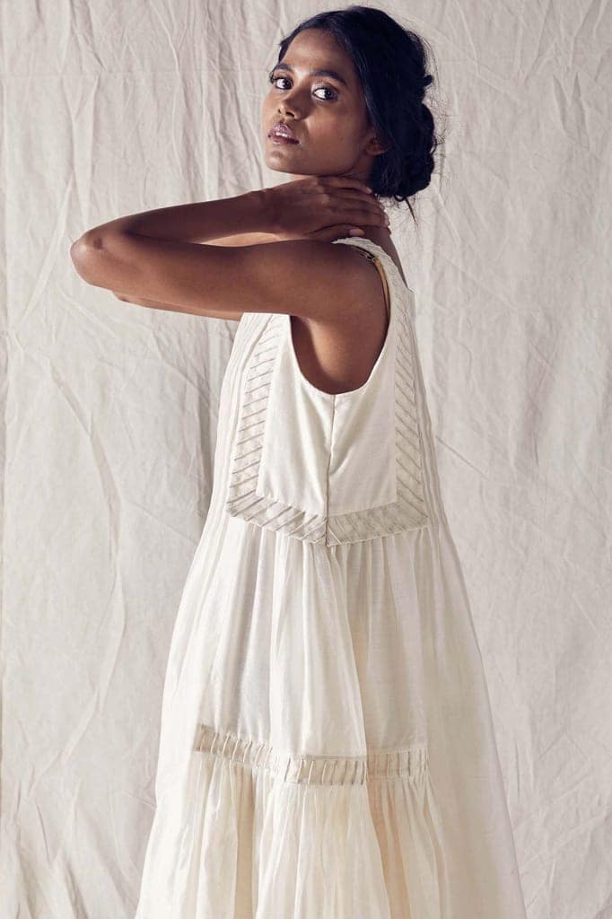Ivory Sleeveless Pleated Yoke Dress In Cotton Silk Chanderi And Off White Checks Cotton Khadi Mulmul view 4