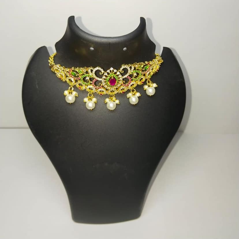 Gold-plated Kundan and Pearl Choker Necklace Set with Green Stones and Pearls view 4