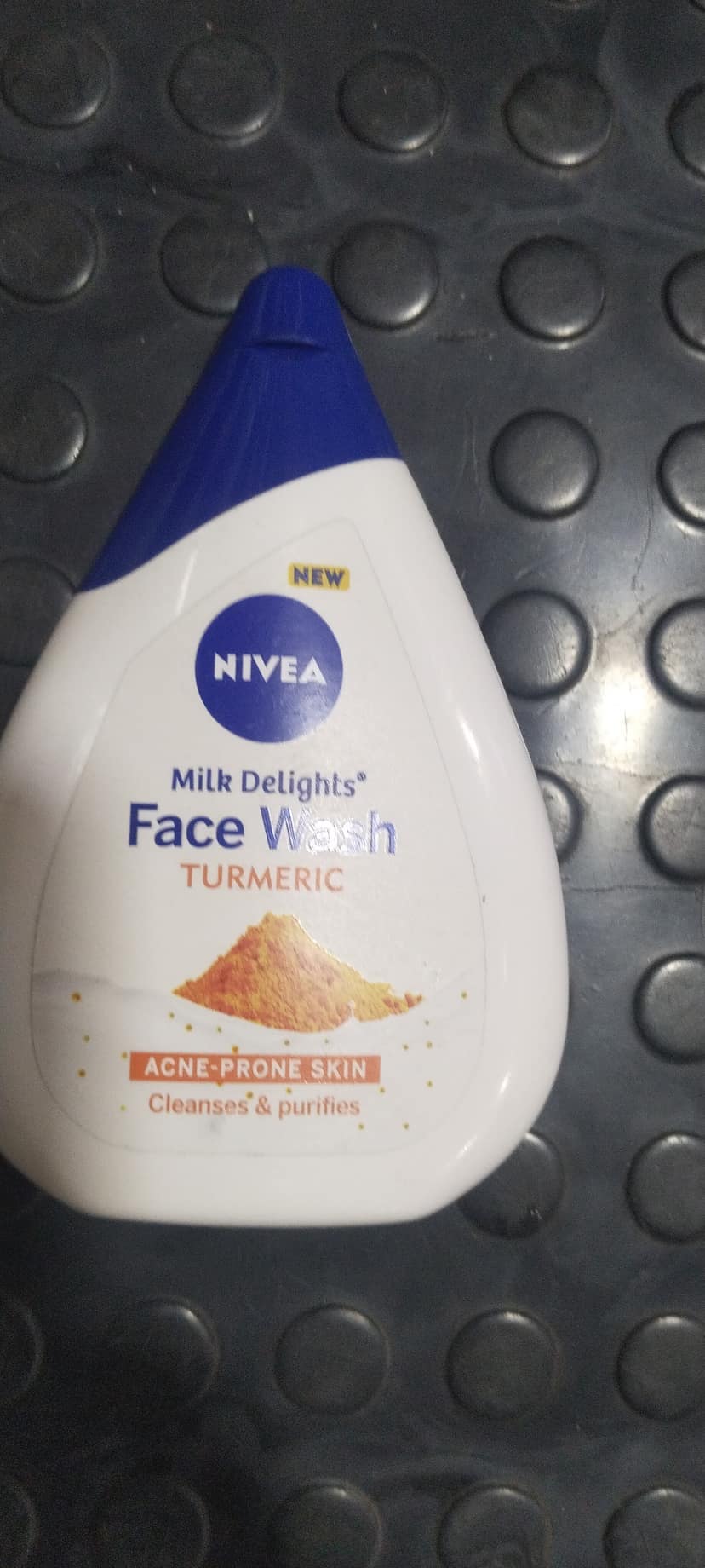 Nivea Face wash Milk delights Turmeric