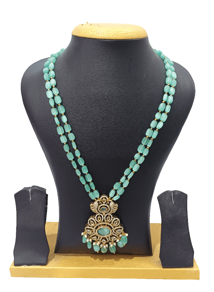 Elegant Green Beaded Necklace Set with Earrings view 3