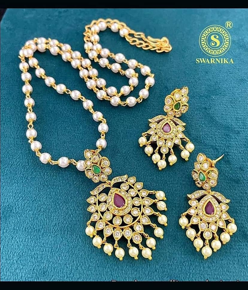 ROFARWORD Gold Brass Necklace Set ( Pack of 1 ) view 2