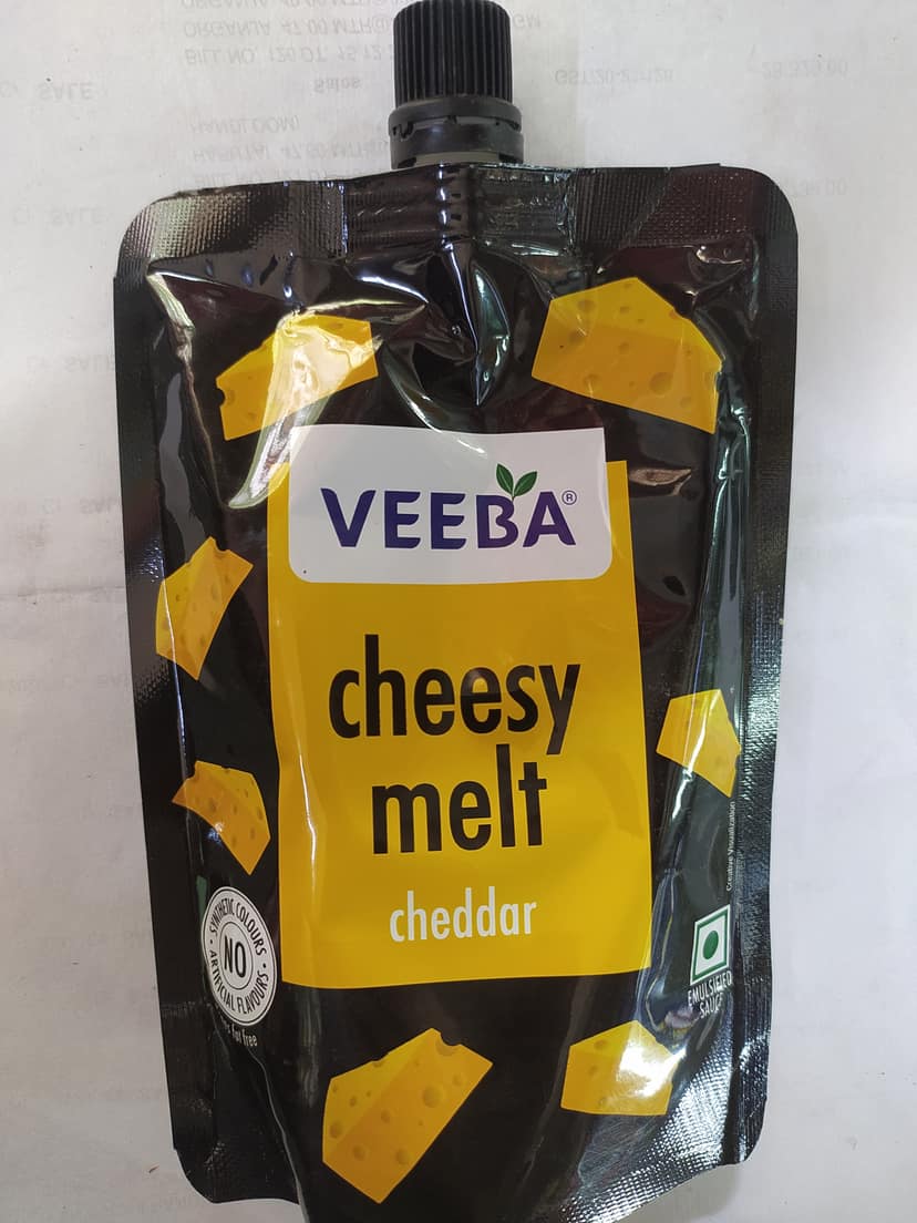 Veeba Cheesy Melt Cheddar