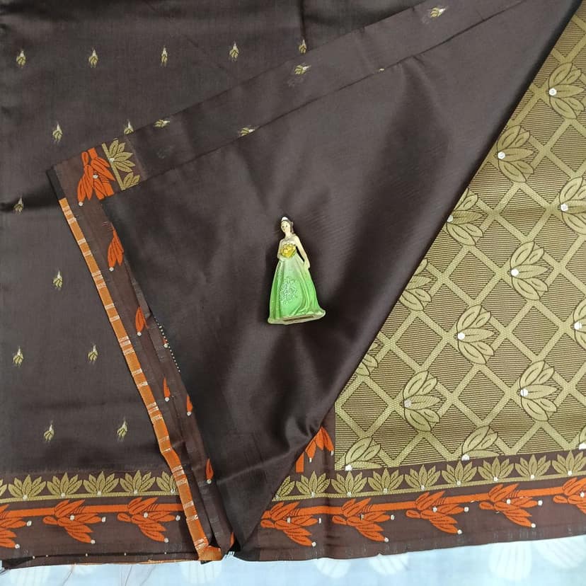 Soft Silk Saree with Blouse view 5