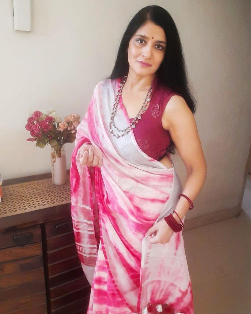 Linen Shibori Pink Hand Dyed Saree with Blouse-4232