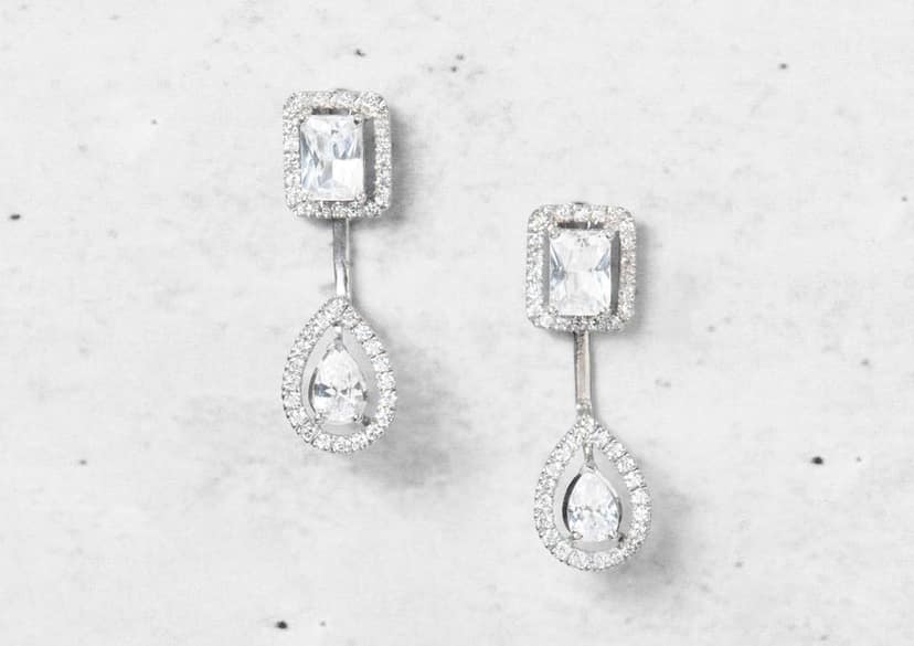 Twin Amore Solitaire Earrings view 3