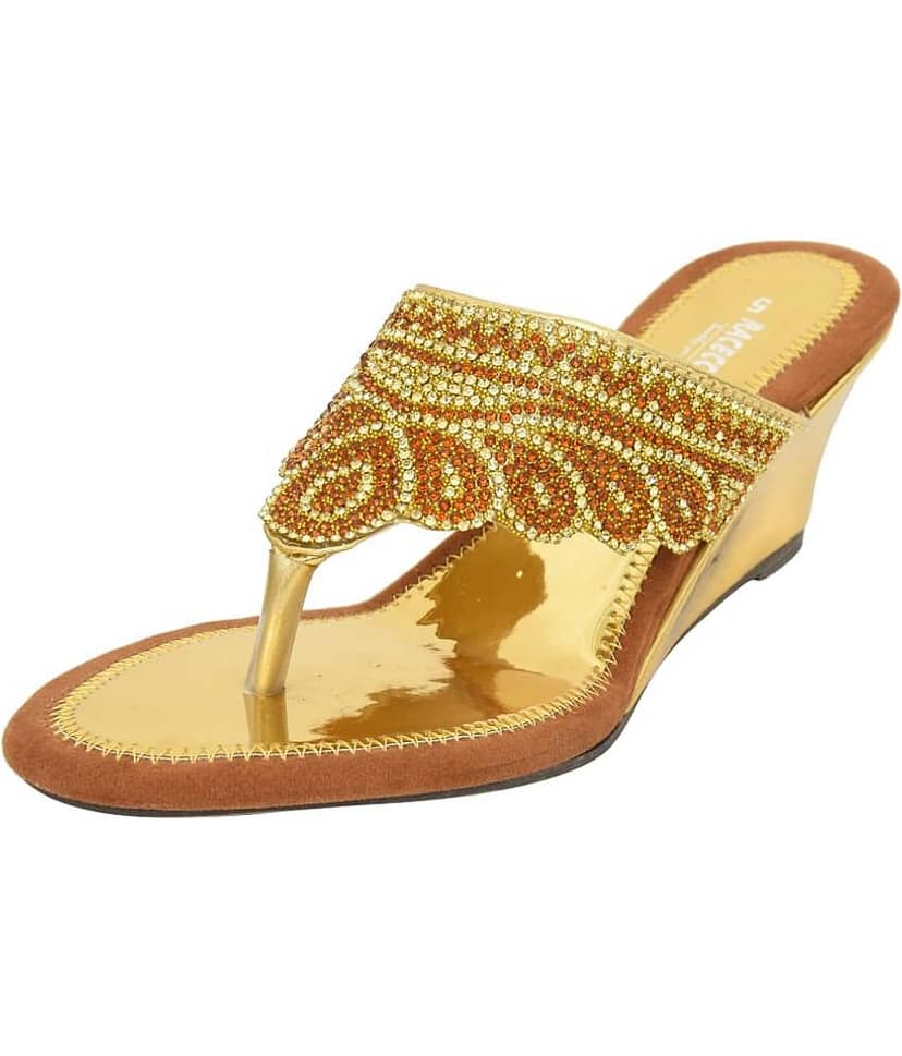 Racecourse - Gold Women's Slip On Heels view 2