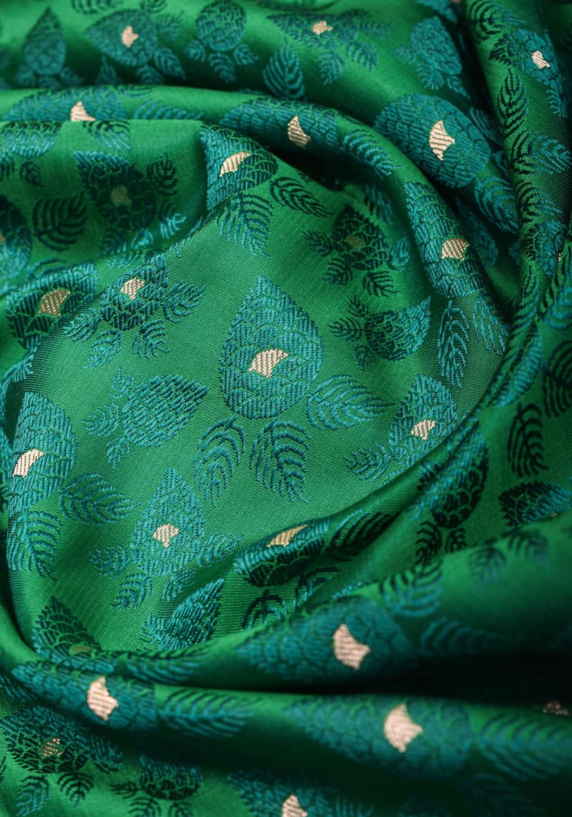 Exquisite Tanchoi Banarasi Silk Saree in Pure Silk Satin with Zari Meena in Green Blue Dual Tone I SILK MARK CERTIFIED view 5
