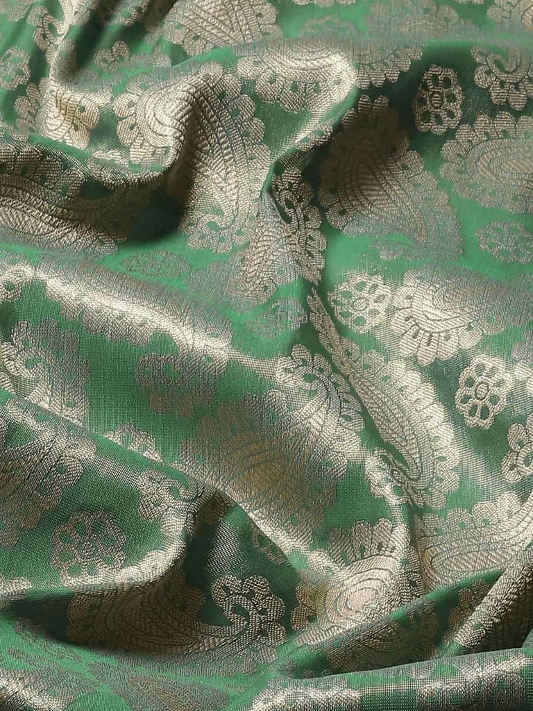 Women's Brocade Soft Silk Zari Woven Saree With Unstiched Blouse Piece view 5