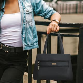 Handbag, Elegance in Every Detail