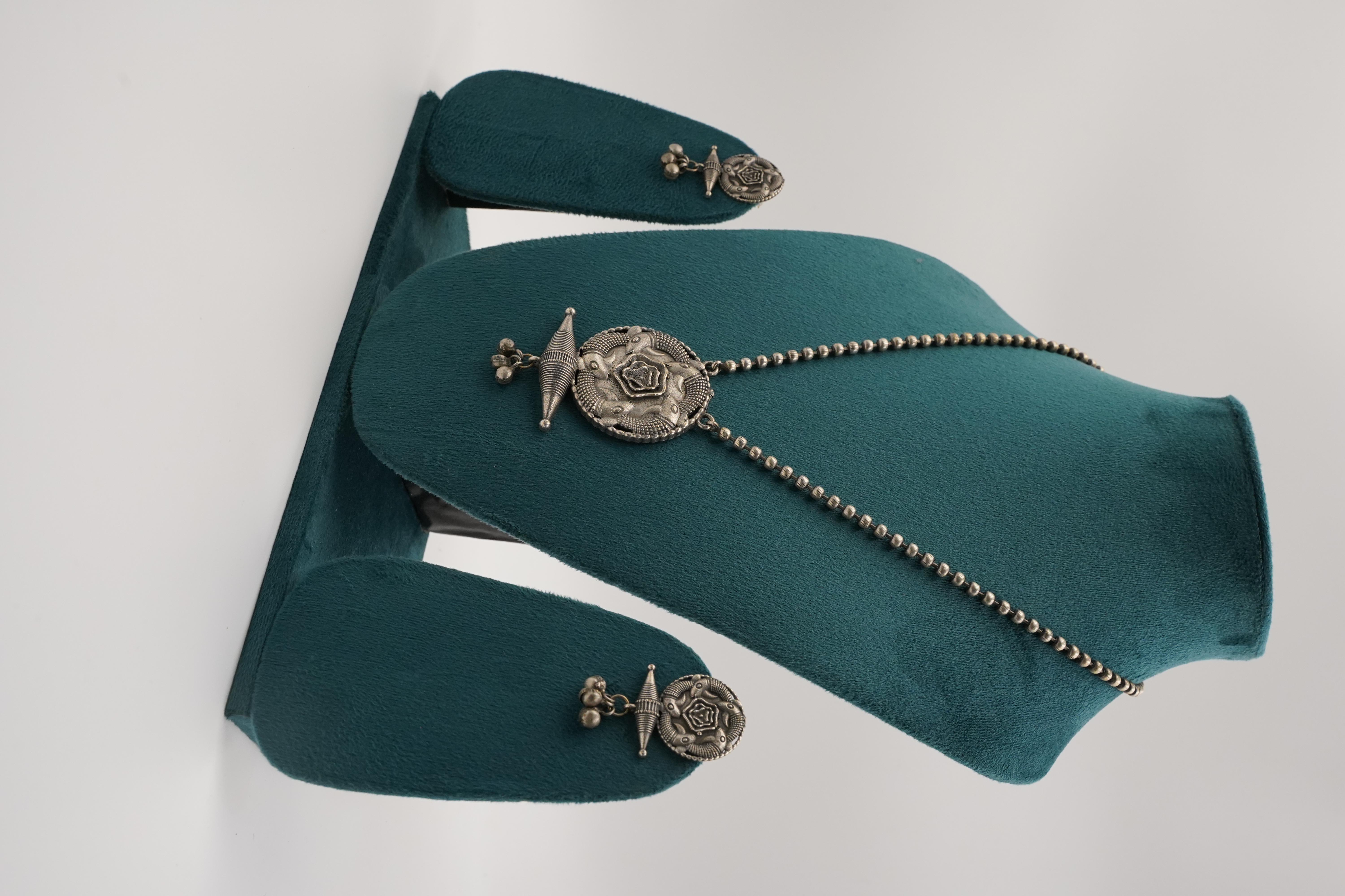 Handcrafted German Silver Fish Design Jewellery Set view 2