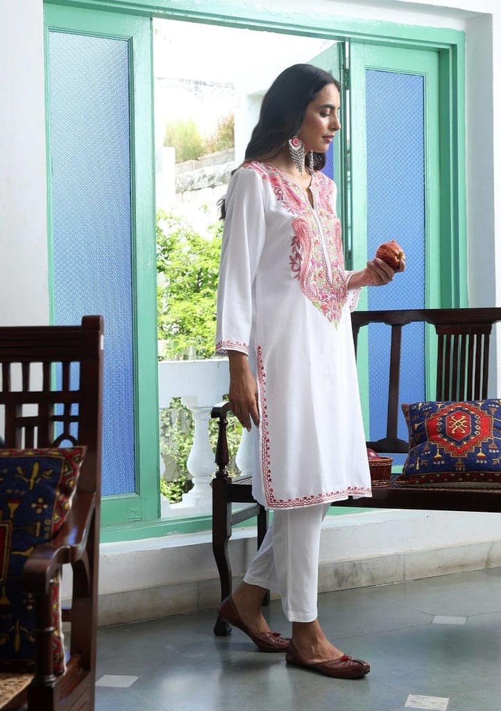 HOC Crafts Aari Embroidered Cotton Solid Women's Long Kurta - White view 4