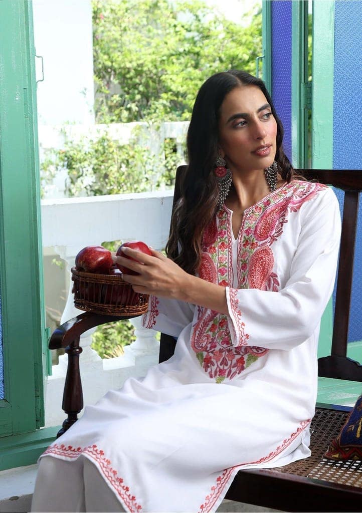 HOC Crafts Aari Embroidered Cotton Solid Women's Long Kurta - White view 6