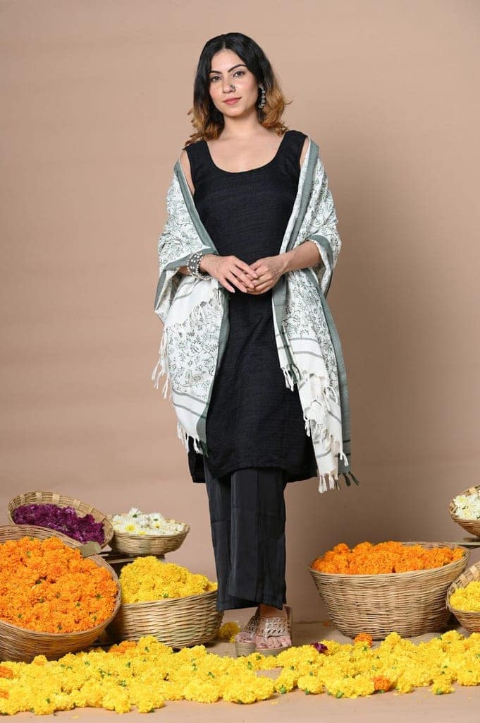 Rajsi~Handloom Pure Cotton Duppata With Beautiful Print and Designer Tassels ~ Grey view 4