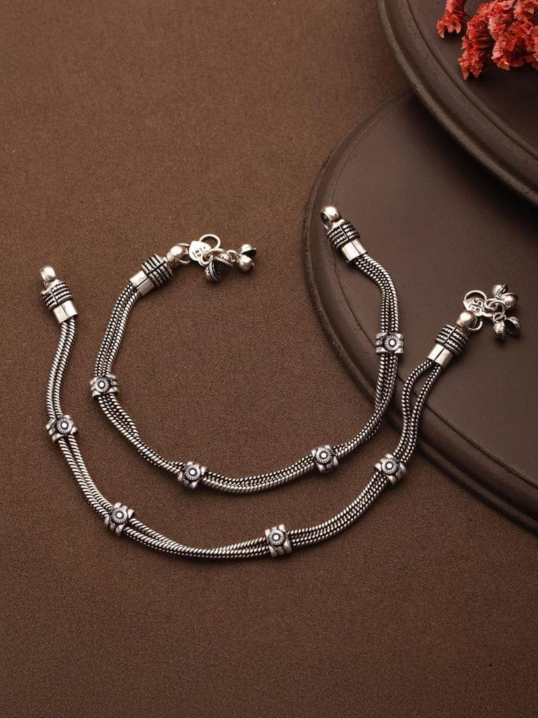 Set of 2 Oxidised Silver Lookalike Minimal Dailywear Anklet Payal view 3