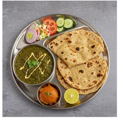 Sarson Da Saag + Makki Roti (2pc) + Salad + Dessert