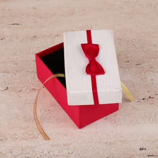 Red Bow Delight Gift Box