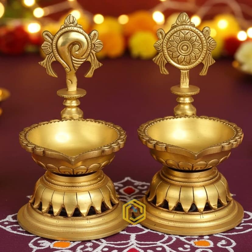 Brass Table Decor Shankh Chakra Deepak, Oil Lamp - Divine Deepak for Home Temple, Height : 7 Inch (BSMAS1503 H)