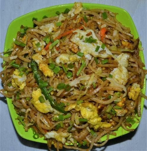 Egg Schezwan Noodles