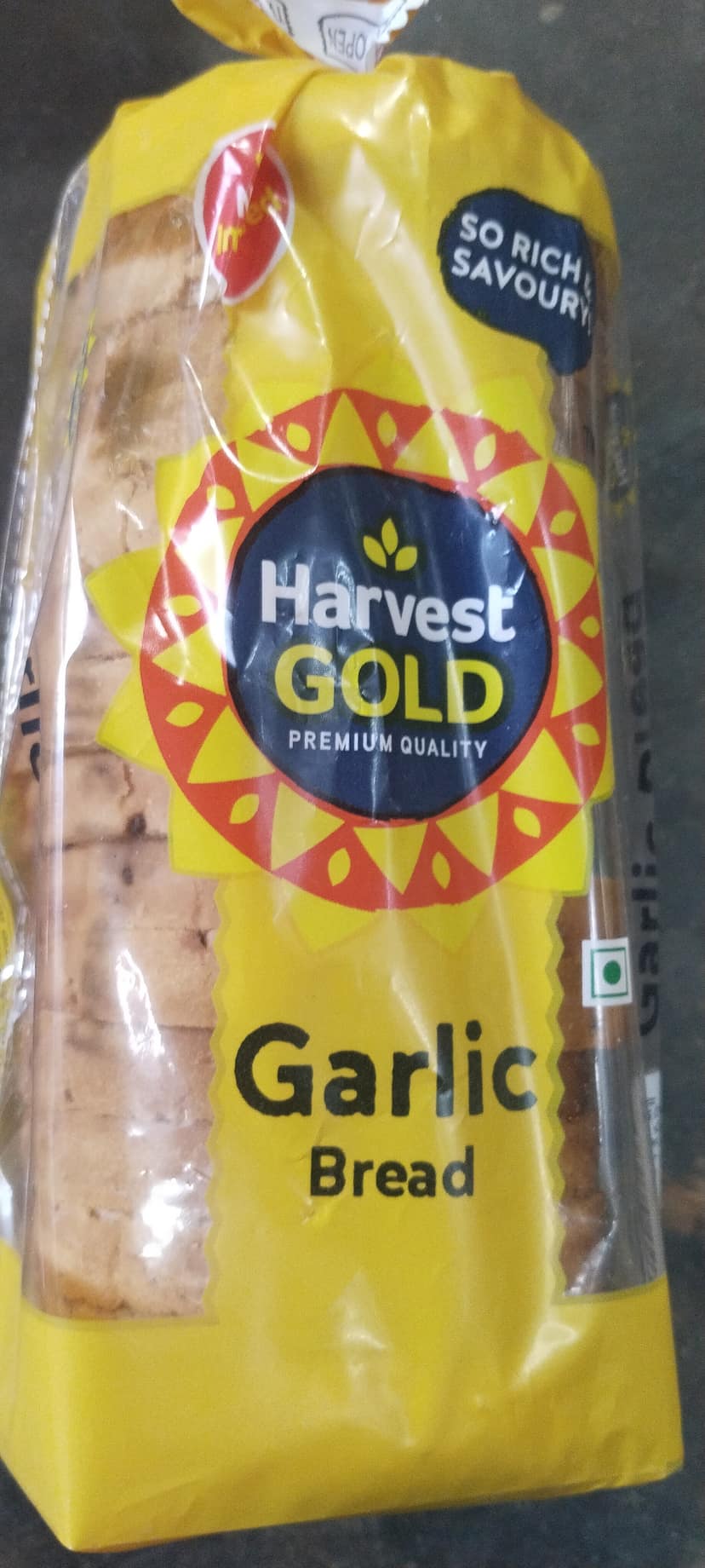 Harvest Gold Garlic Bread