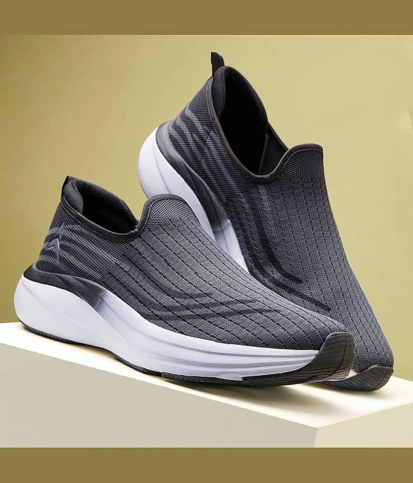 Avant Lujo Dark Grey Men's Sports Running Shoes view 2