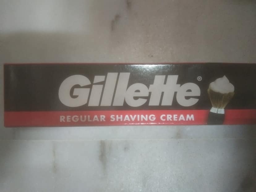 Gillette Regular shaving cream