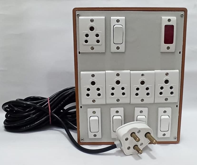 6A 5 Sockets (5 Pin Socket) & 5 Switch Extension Box with Indicator, 16A Plug & 20m Wire view 4