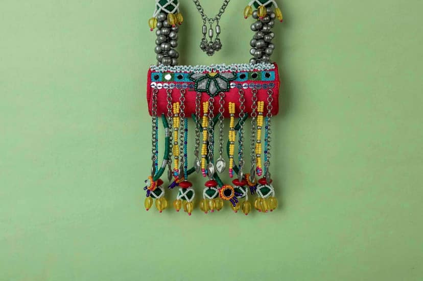 Mathakuut!! Neckpiece view 2