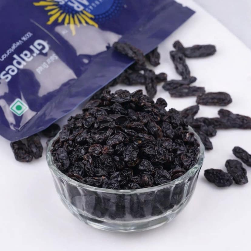 DR. RENGA'S SOLAR DELIGHTS Dried Black Raisins With Seeds | Black Grapes Dry Fruits | Dehydrated Grapes Without Preservatives | 200g view 4