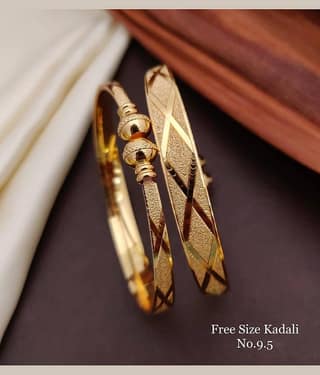 Shivay Fashion Gold Bangle Set ( Pack of 1 )