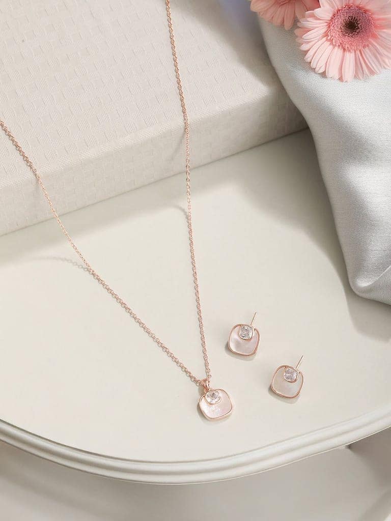 Anti-Tarnish Rose Gold Plated Minimal Faux Pearl Geometric Square Pendant Chain Jewellery Set view 3