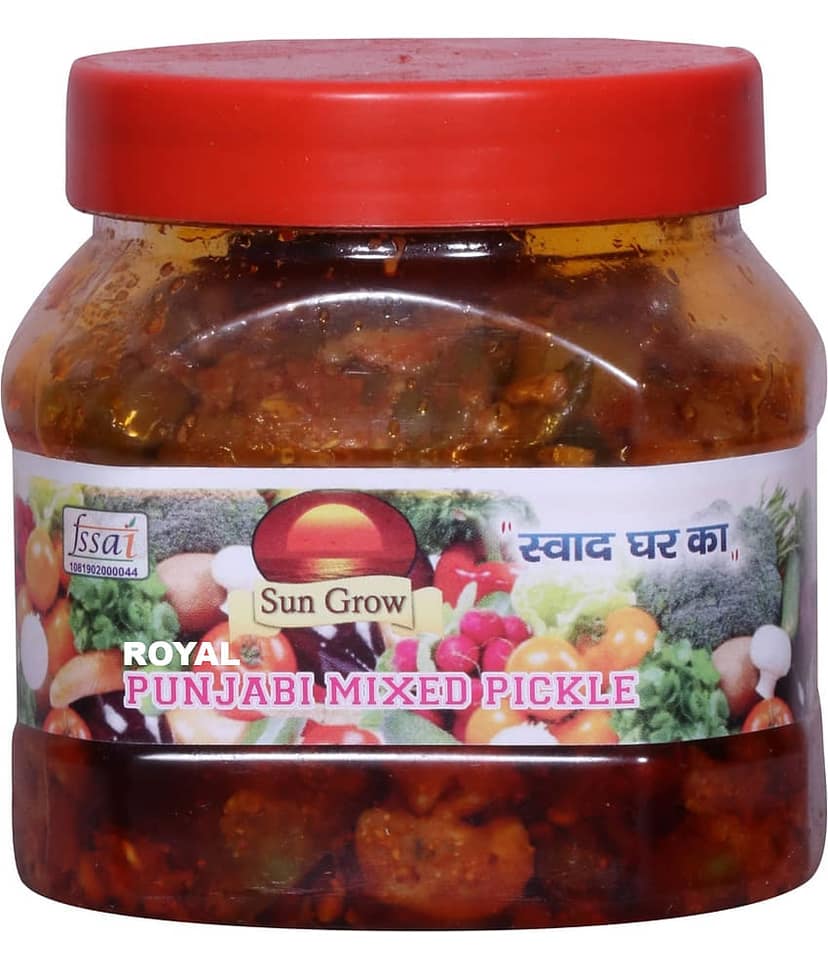Sun Grow Royal Punjabi Chatpata Mixed Pickle (Mixed Vegetable Mango Lime Green Chilli Carrot Ginger) Pickle 500 g