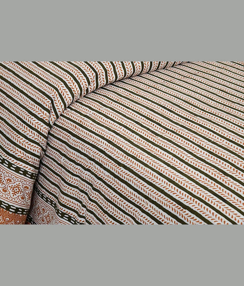 CLOTHORO Cotton 1 Double King Bedsheet with 2 Pillow Covers ( Multicolor ) view 2