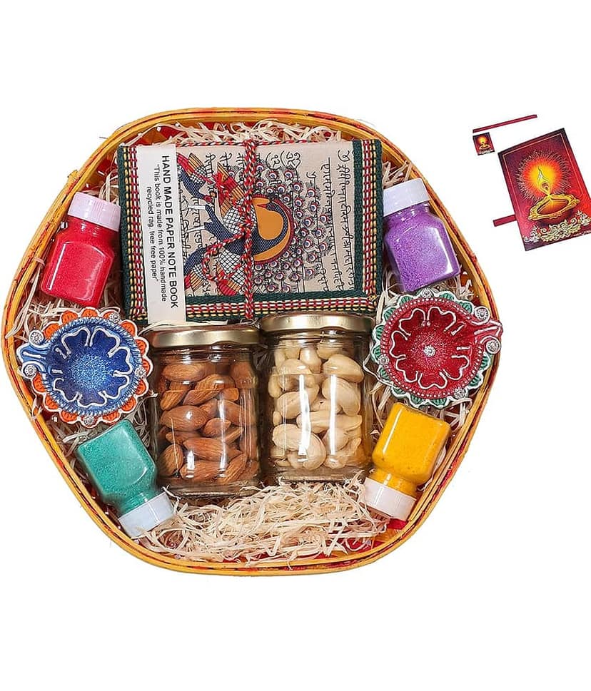 MANTOUSS Almond (Badam) Gift Box 1 kg Pack of 10