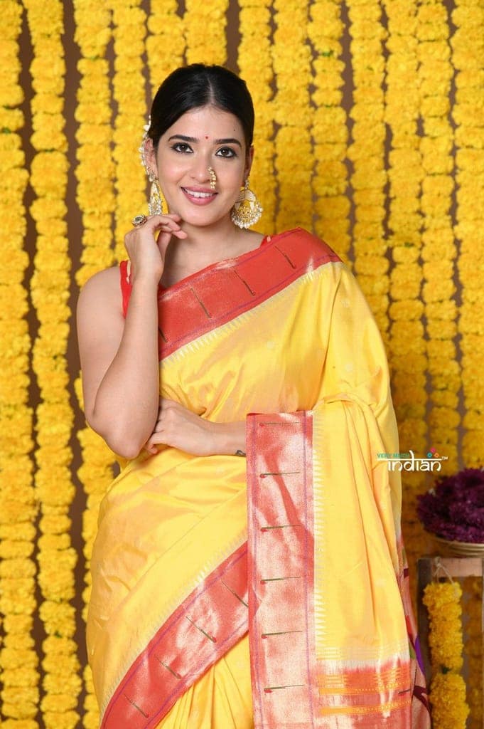 Rajsi~ Handloom Pure Silk Muniya Border Saree With Handcrafted Peacock Pallu in Yellow view 2