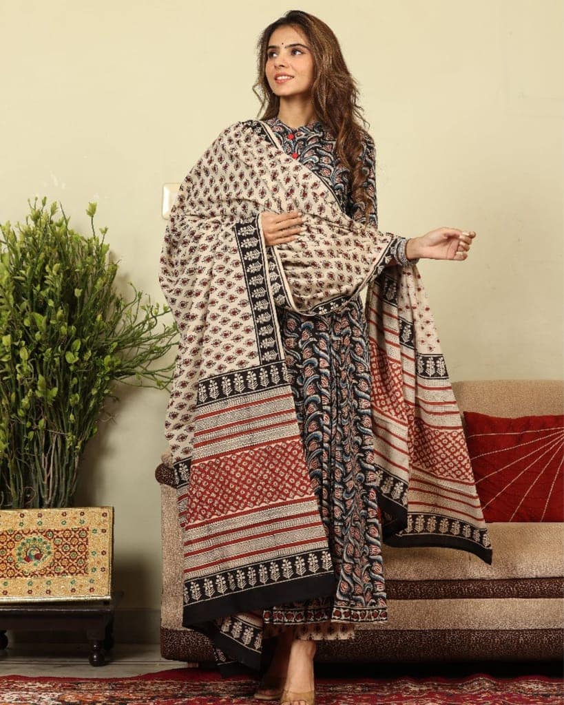 Anarakali Kurti Set Black Color Bagru Handblock print with Mulmul Dupatta-7134 view 3